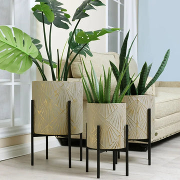 LuxenHome Planter Set of 3 – Modern Metal Flower Pots with Stands for Indoor Decor